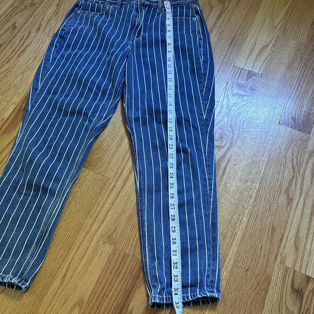 American Eagle Jeans Womens Blue Denim Striped Mom Jeans Regular Size 4 Short - Picture 9 of 9